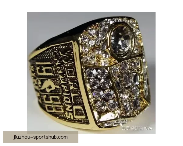 魔术师宣布拥有20枚冠军戒指 湖人生涯斩获11枚创传奇记录 魔术师宣布拥有20枚冠军戒指 湖人生涯斩获11枚创传奇记录